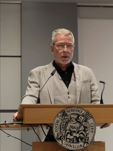 Prof. Rochus Leonhardt am Rednerpult